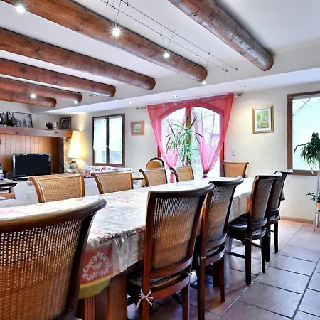 Les Helianthemes Panzió Guchen