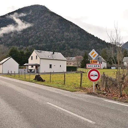 Panzió Les Helianthemes Guchen