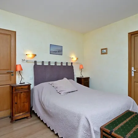 Les Helianthemes Bed & Breakfast Guchen