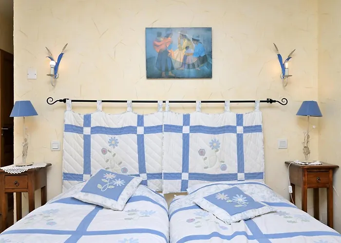 Les Helianthemes Bed & Breakfast 3*