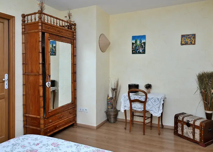 Les Helianthemes Panzió 3*