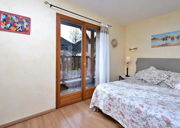 Les Helianthemes Bed & Breakfast