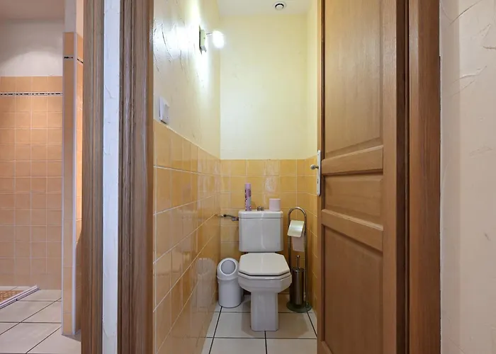 Les Helianthemes Bed & Breakfast 3*